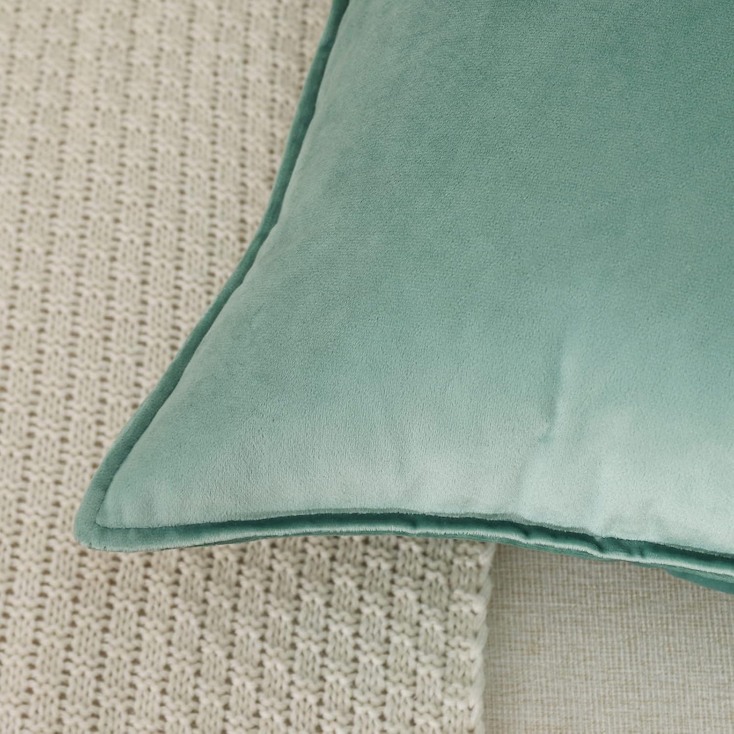 Throw Pillow Covers Pack of 2 Soft Decorative Square Cushion Covers for Couch