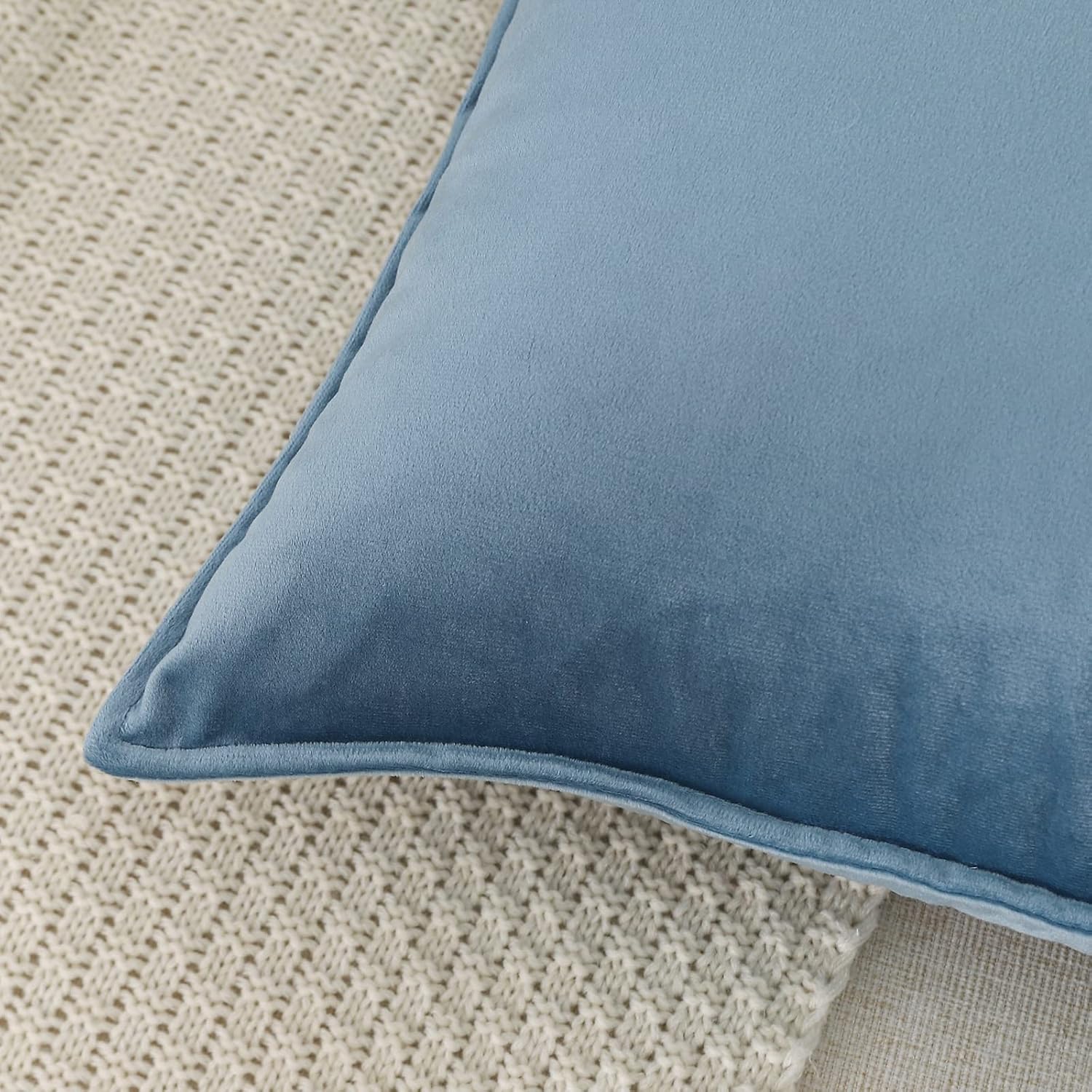 Throw Pillow Covers Pack of 2 Soft Decorative Square Cushion Covers for Couch