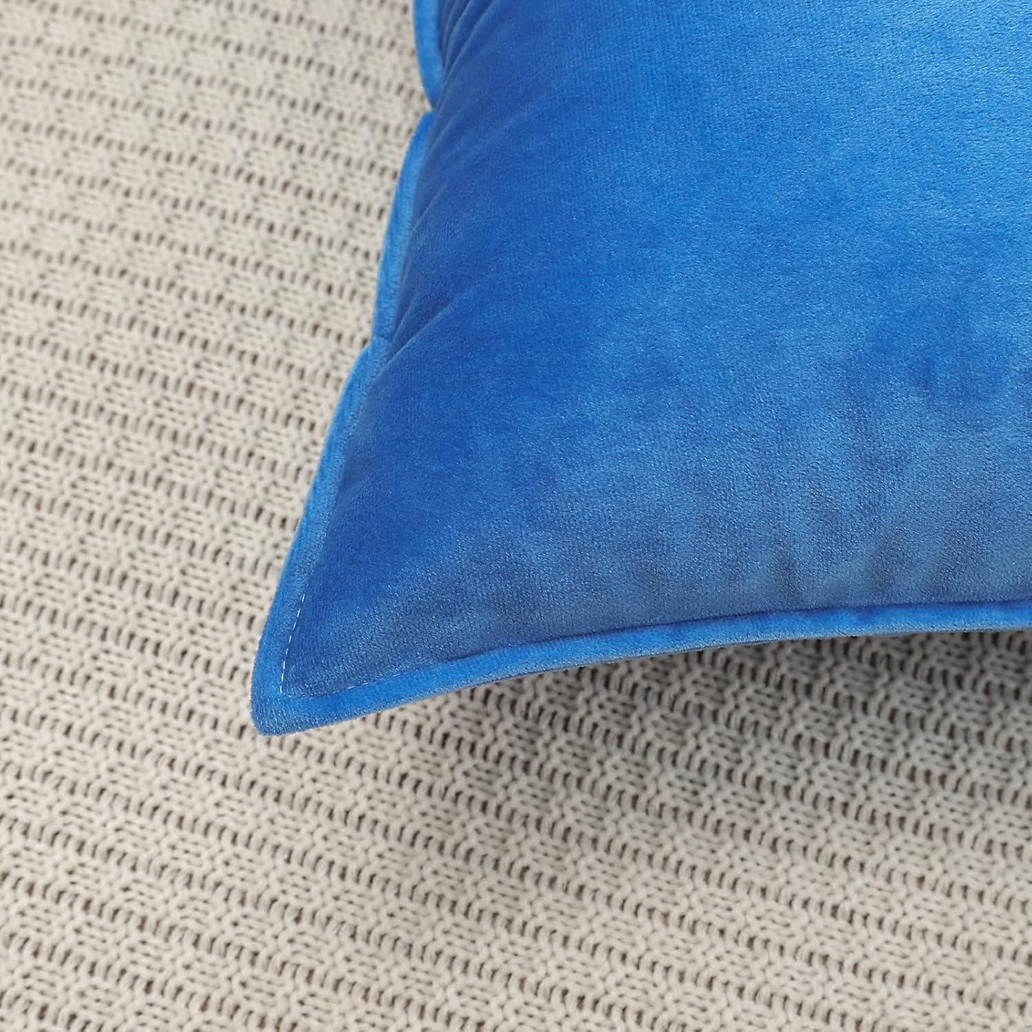 Throw Pillow Covers Pack of 2 Soft Decorative Square Cushion Covers for Couch