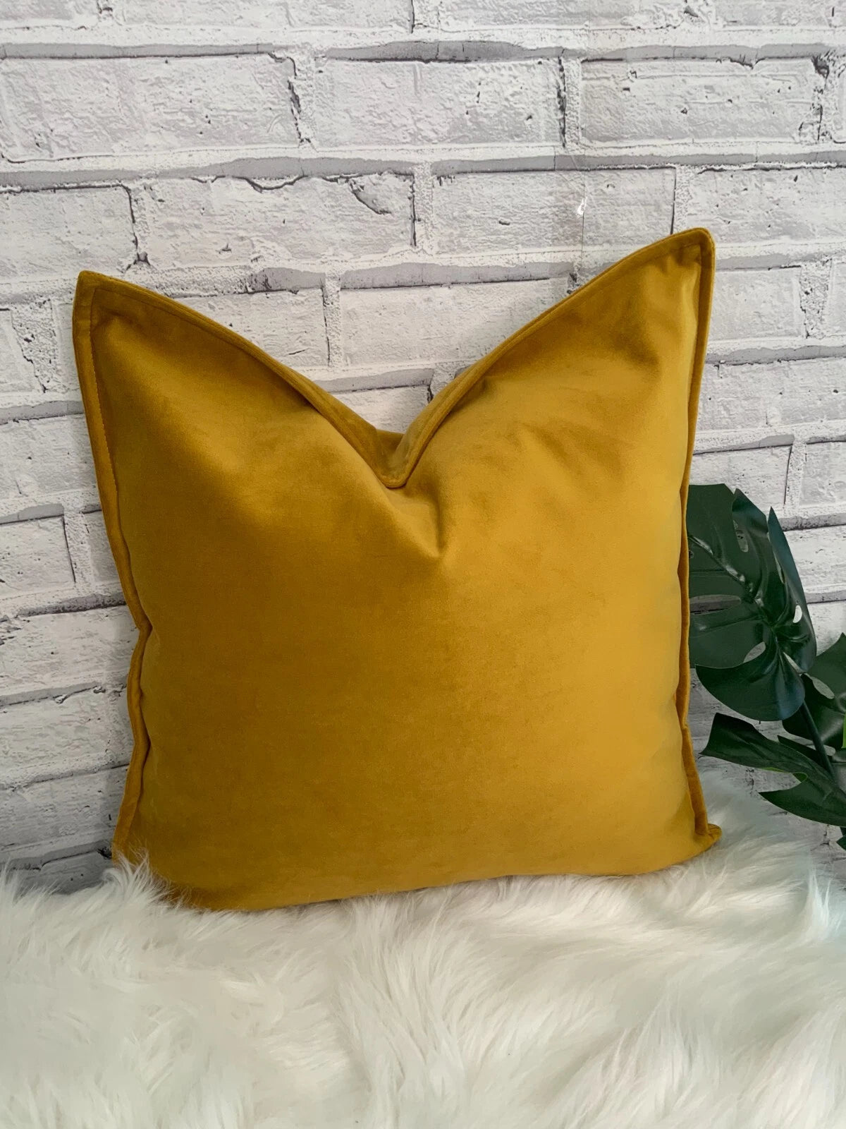Plush velvet cushion covers pillow case  for sofa bed chair home and Hotel decor